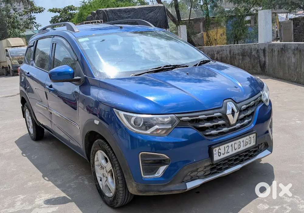 7 seater Car available on Rent