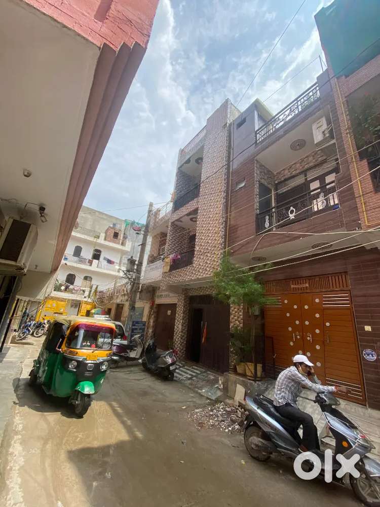 50 Gaj, Independent House for Sale in Uttam Nagar, Delhi (90% Loan)