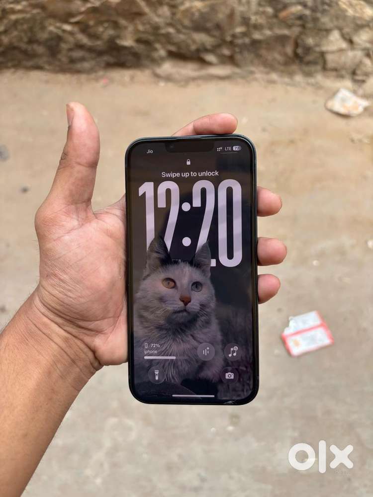 Iphone 13 - 100% original  non repaired battery health 83%