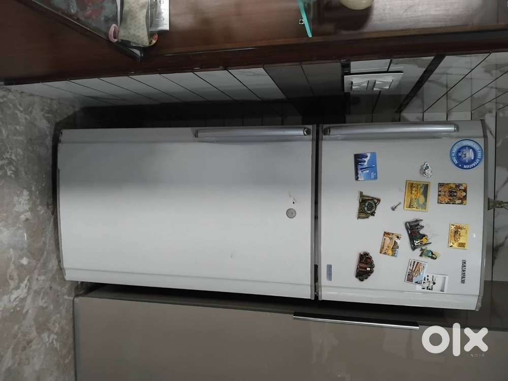 Samsung double door fridge 265 ltr.