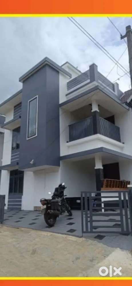 Fresh house near Ettumanoor  Thavalakuzhy for rent Ground 12k 1 stF 10