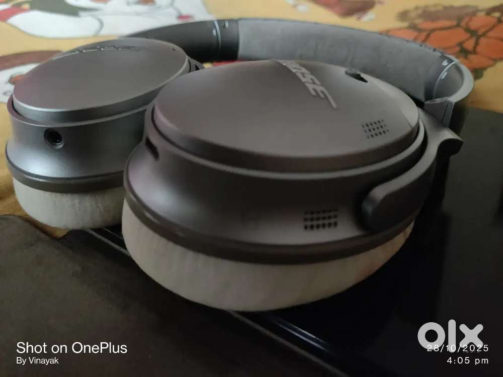 Bose QuietComfort 35 – Premium Noise Cancelling Headphones