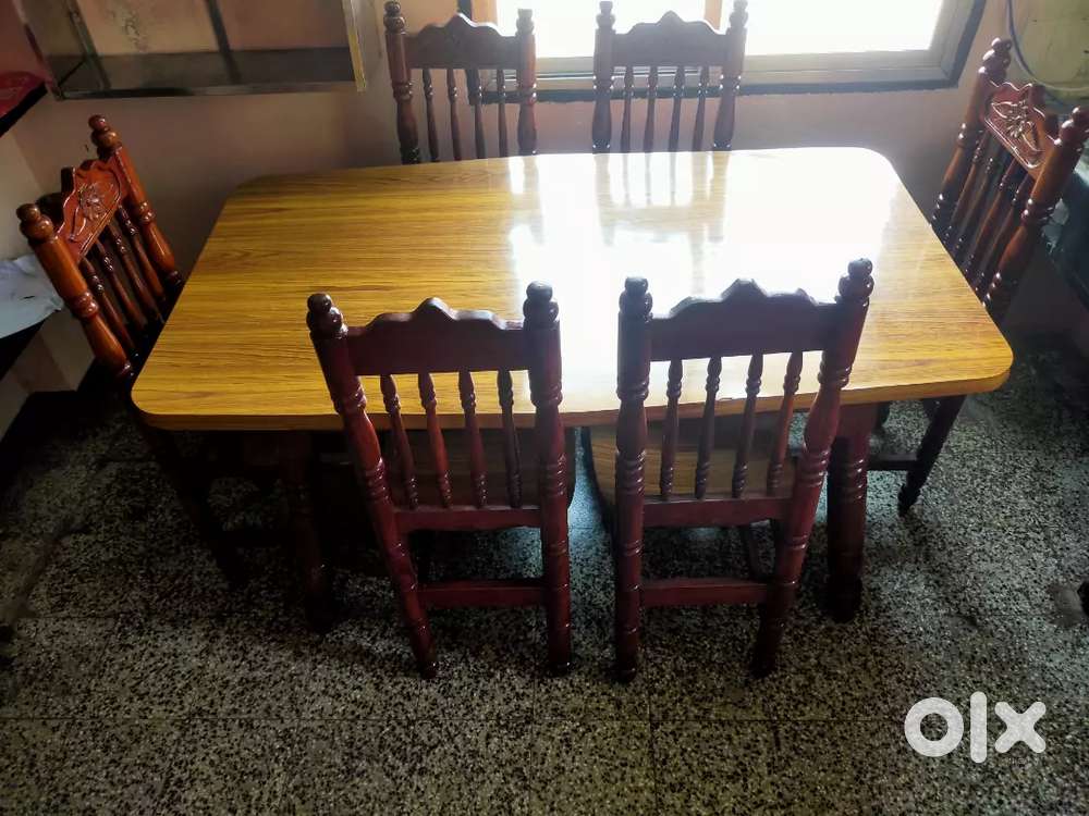 Sagwan Dinning table