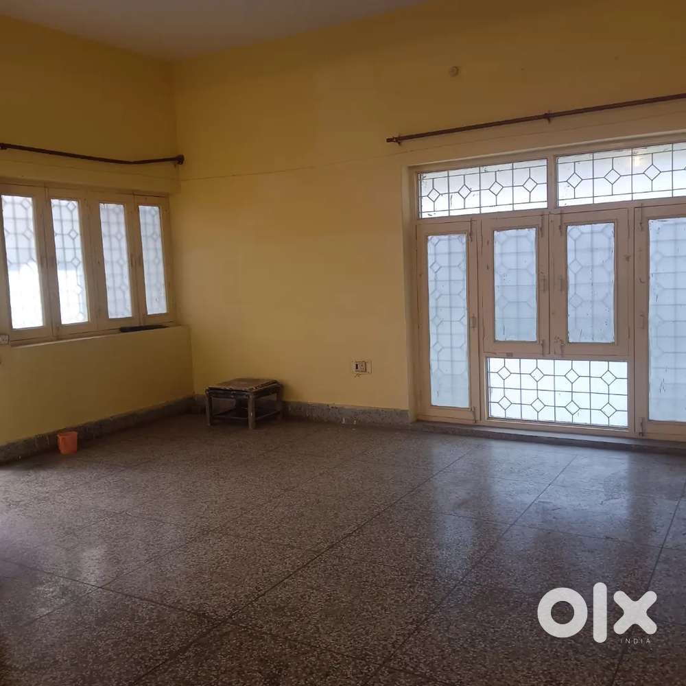 2 Big Room Set Is Available For Rent Near Lekhraj Metro Station