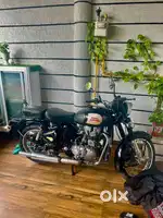 brand new condition , classic 350cc black