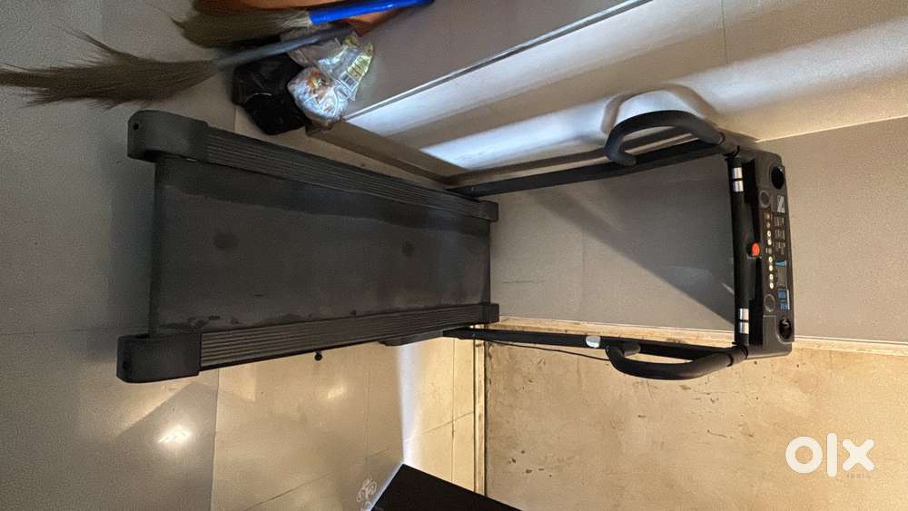 Used motorised tread mill with auto incline