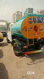 Mahindra Bolero second owner 2800 liter water tanker vehicle model