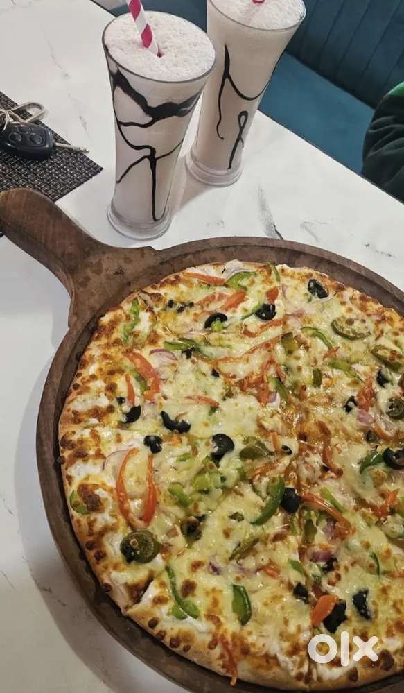 We are looking for pizza delivery worker for dominos ¹