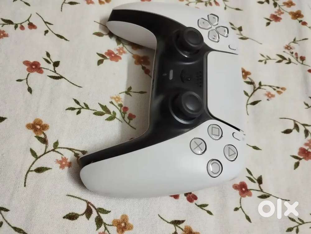 Ps5 controller with tmr joysticks installed from sage controllers