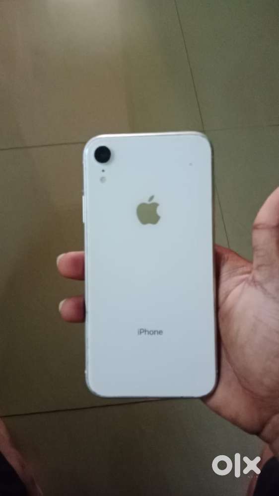 Iphone  xr and 64gb Original battery 6hours life even when u use phone