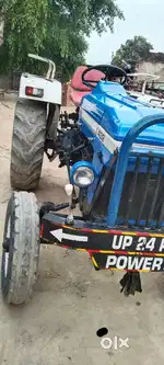 POWERTRAC 439 D.S (UP 24 MODEL 2012 )