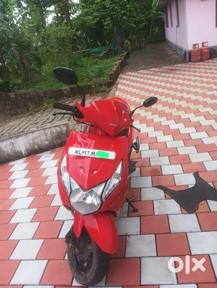 “Honda Dio Scooter – Single Owner, Good Condition”