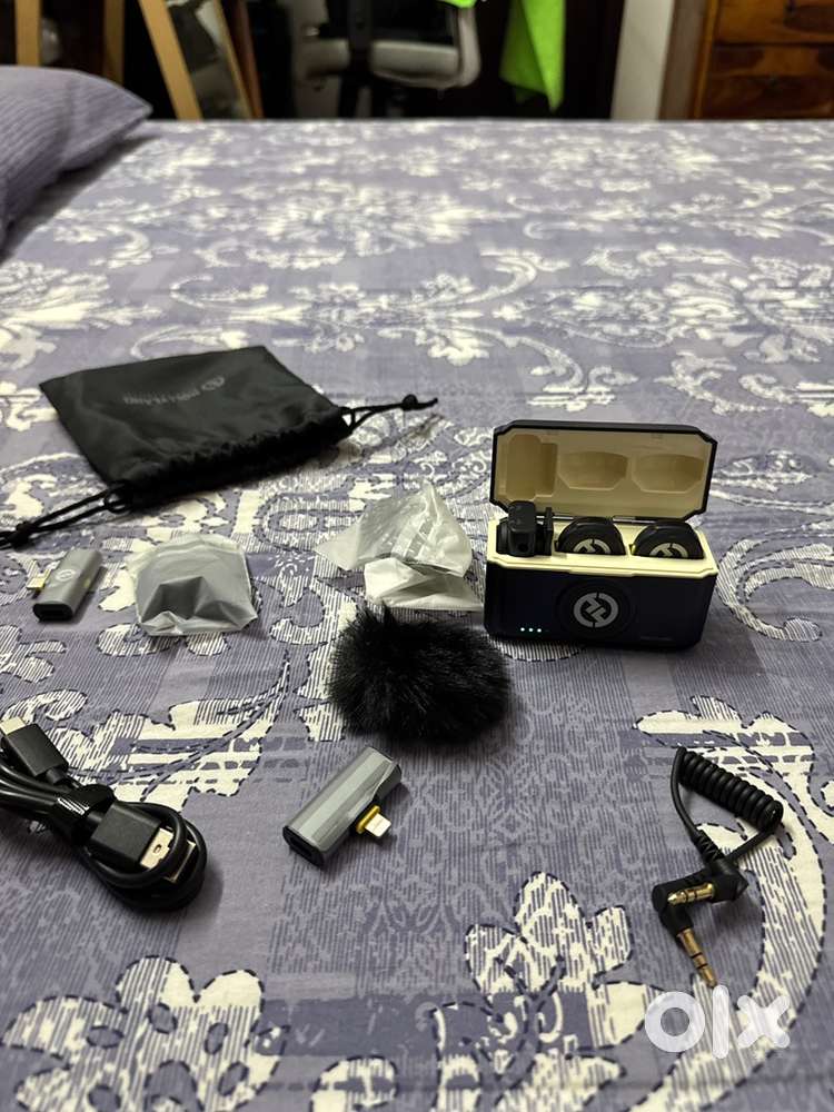 Premium Podcast Equipment Set for Sale (Almost New Condition)