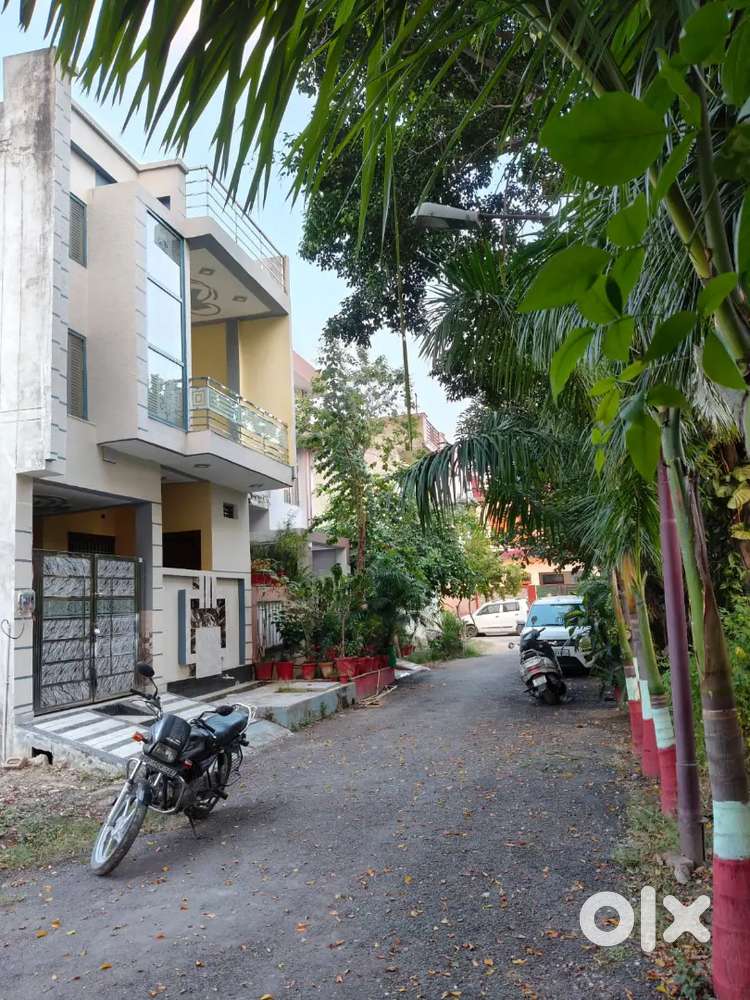 (GANGA NAGAR NEAR IIMT) 132 GAZ NEW VILLA ONLY IN 98 LAKH