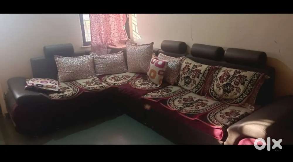Want to sell sofa