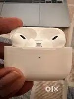 Airpods pro 2 Lightning port
