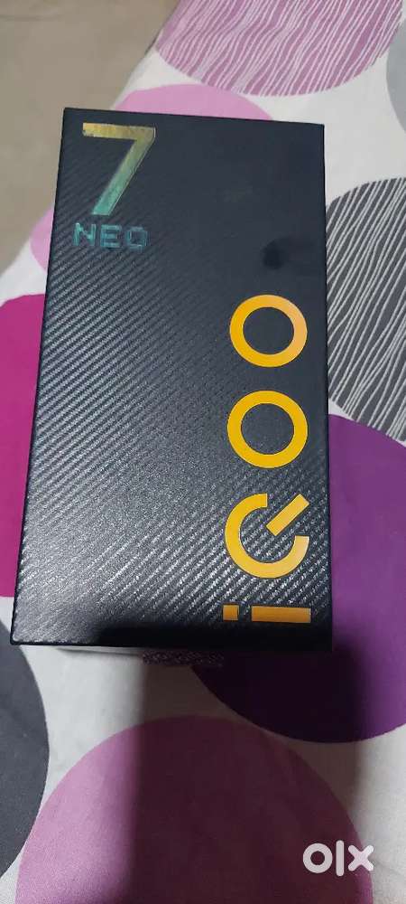 iQoo mobile brand new( 1 year old )