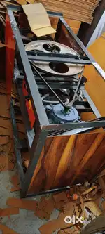 Disposable macking machine
