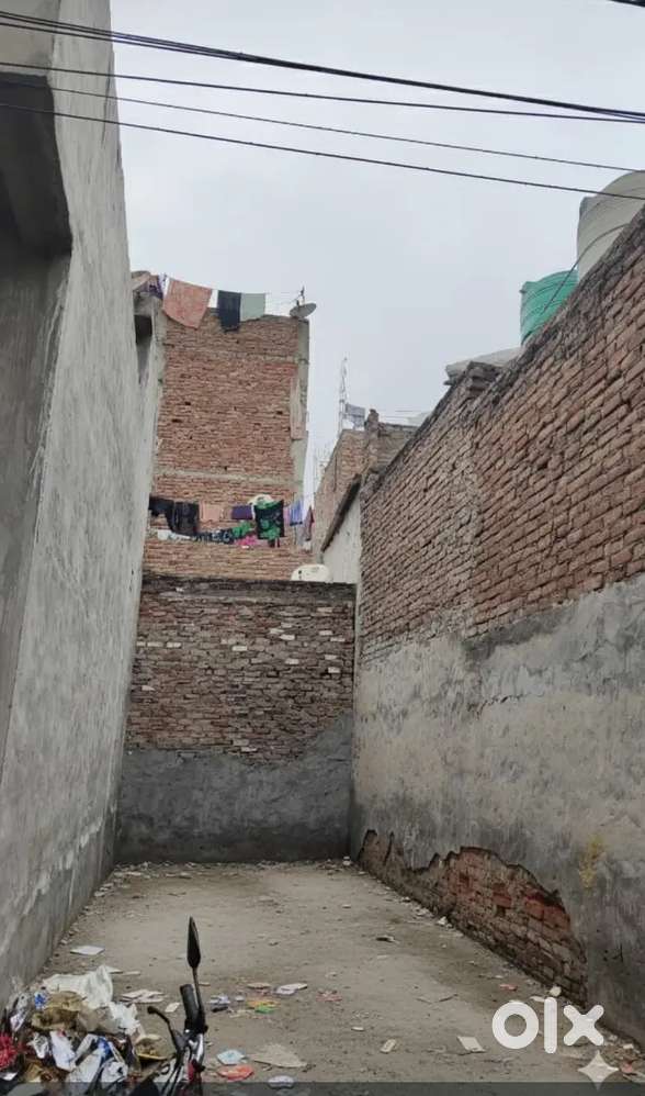 Urgent sale of plot in sultanpuri