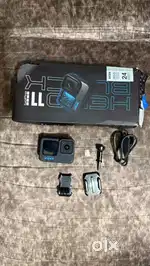 Gopro Hero 11 + 128gb sd card + mounts + cable + box and bill