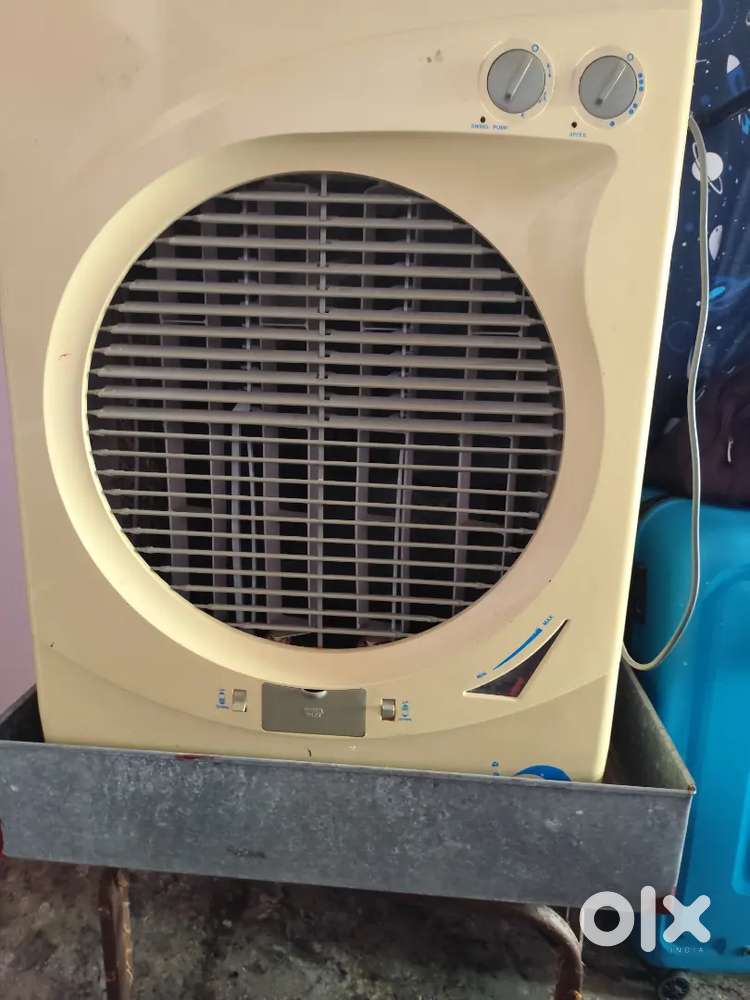 Bajaj cooler