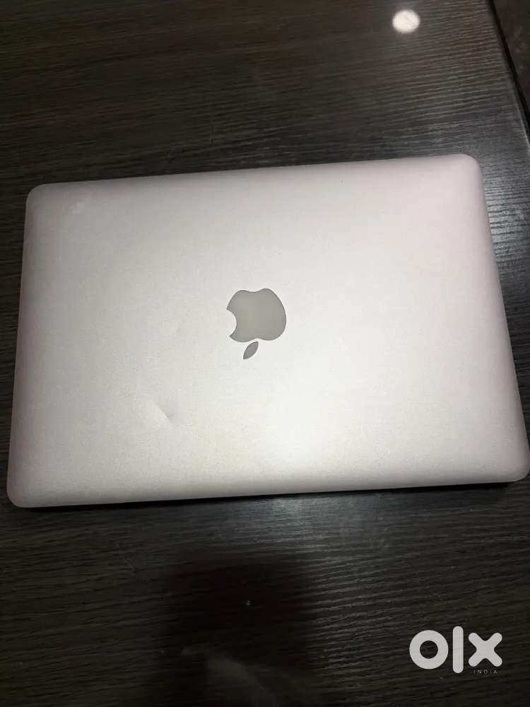 MacBook pro i5