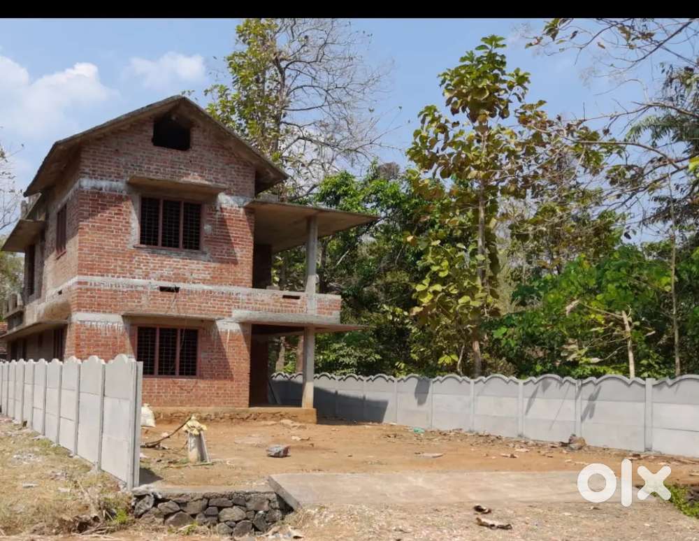 11 സെന്റ് +വീടും..കോട്ടപ്പുറം മങ്ങാട്