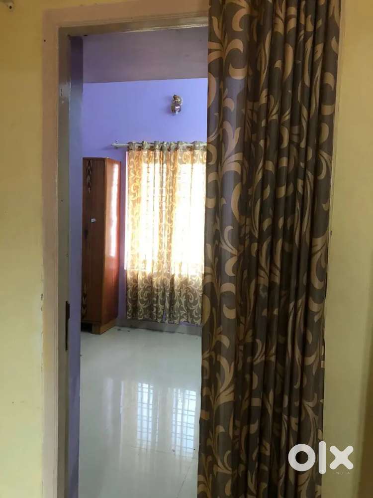 Room for Rent at Pattom for Ladies (Near Cosmo Hospital) – 2BHK Shared