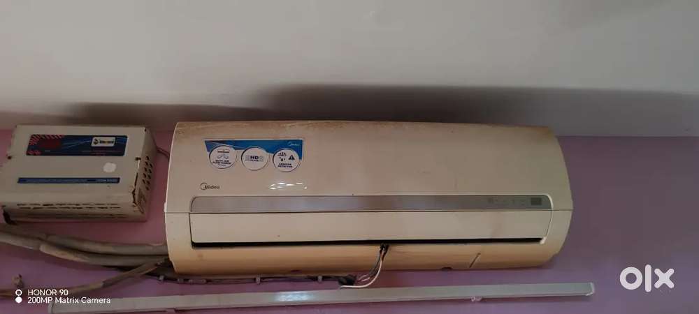 Very good condition 1 ton AC, Midea Brand