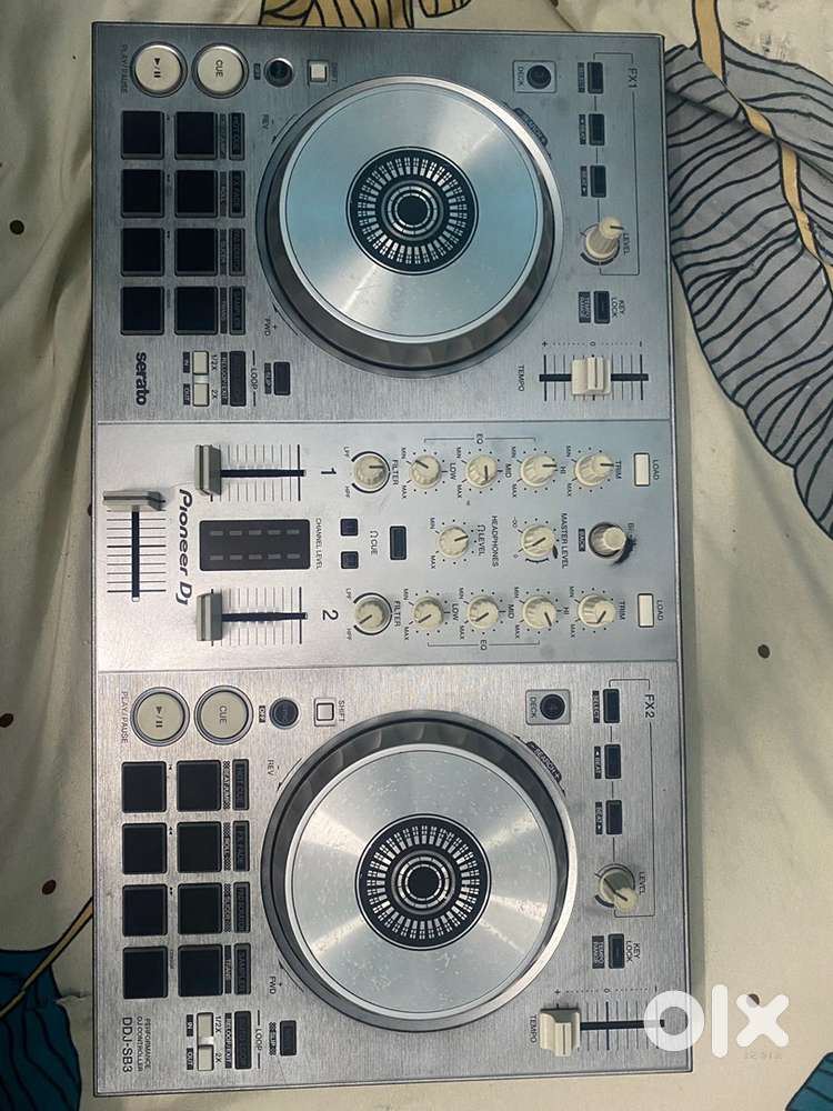 DJ controller