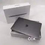 MacBook Air M1 
16GB Ram 256 SSD