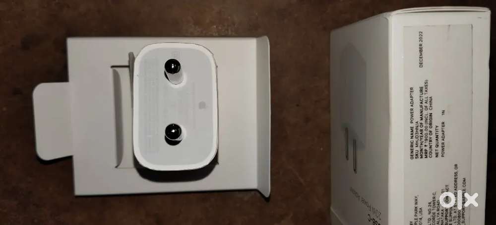 Iphone apple adaptor and cable