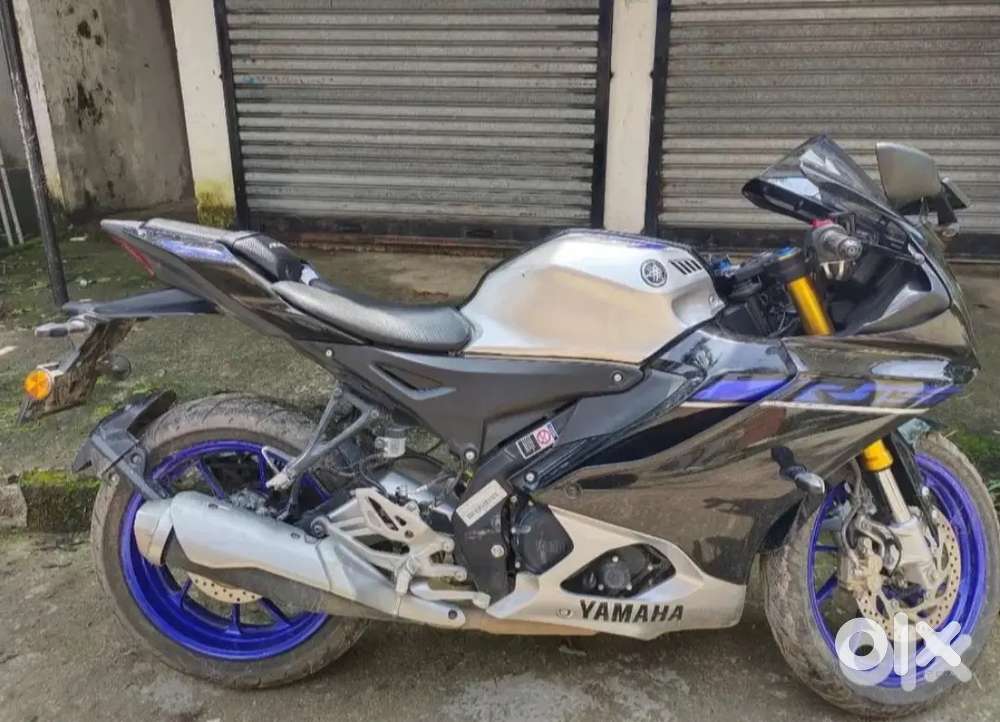 Yamaha R15