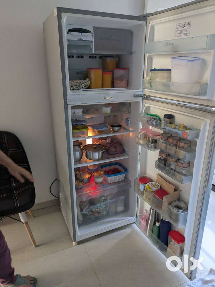 Samsung refrigerator 315 lires, double door