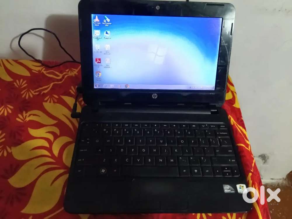 HP mini laptop 4 GB 500gb