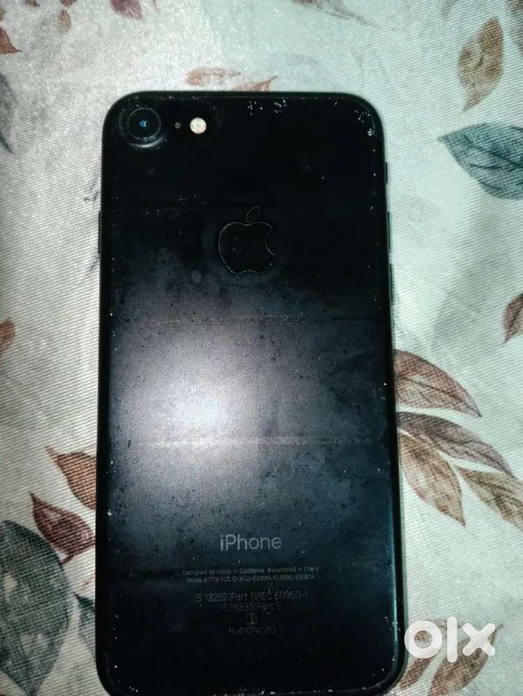 iPhone 7 /32gb black colour 100% battery health
