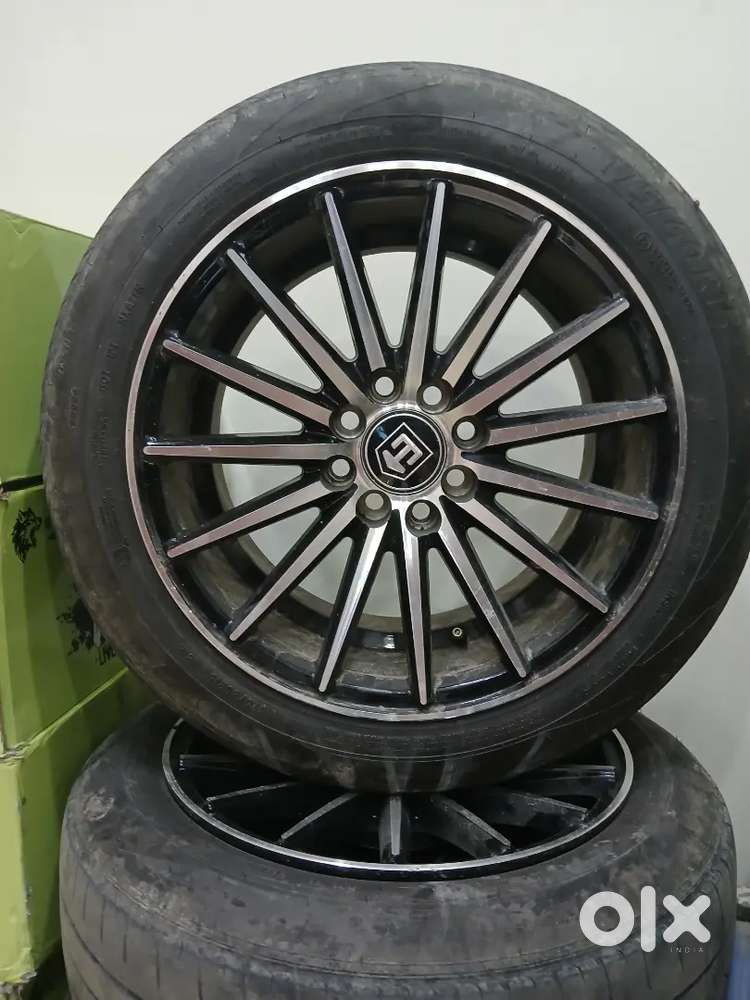 Alloy wheel only 3 months used 15 inch 108 pcd