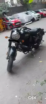 Royal Enfield classic rebon. New condition