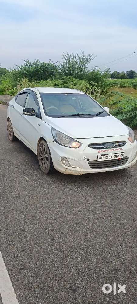 New tyres new front suspension new AC gas new stereo speakers