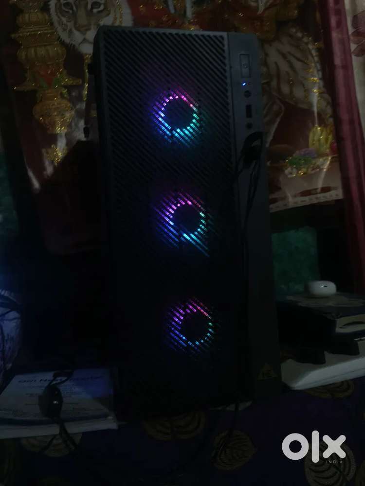 Central Processing Unit (CPU)