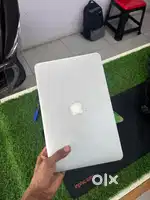 Apple MacBook Air core i5 Processor 2015 model