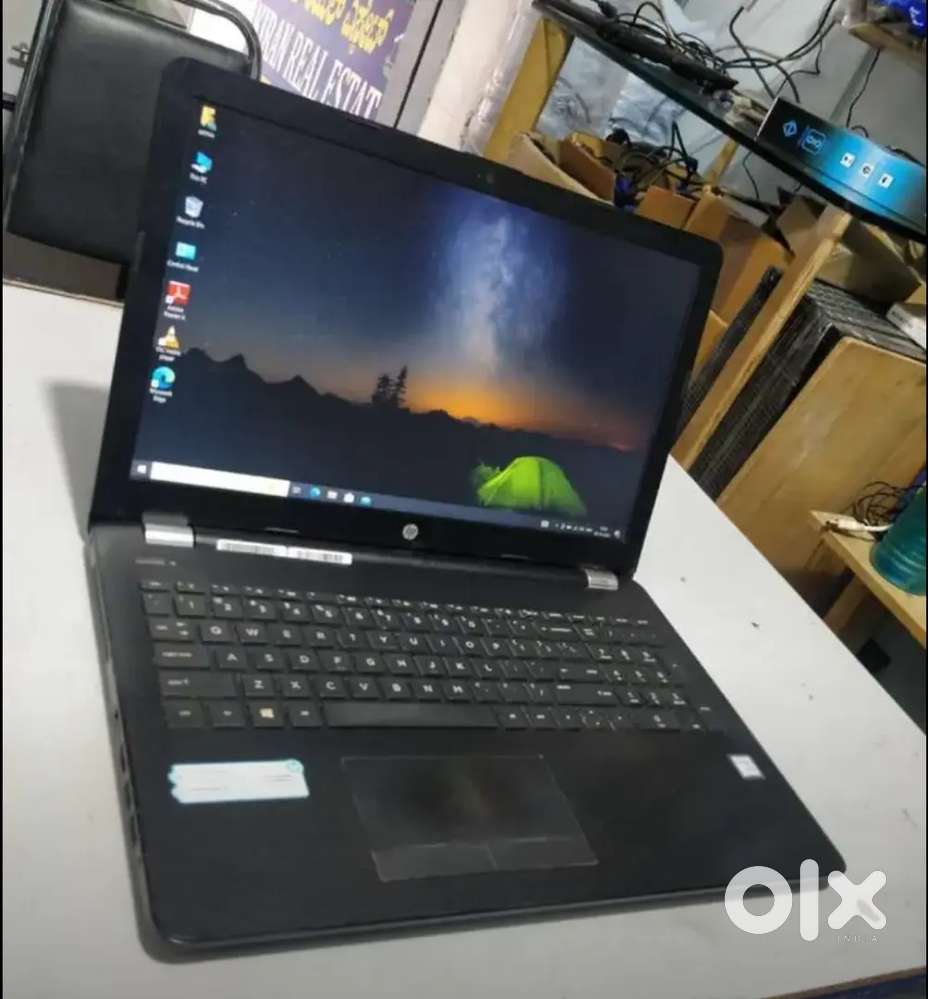 Hp laptop intel core i5 7th gen 8GB RAM  1TB storage Windows 10