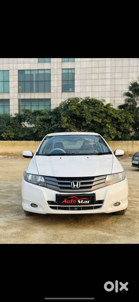 Honda City 2011-2013 V AT Exclusive, 2011, Petrol