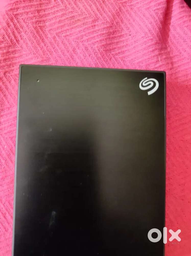 External HDD 1year old 2tb