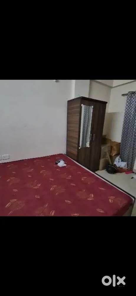 1 room in 2 bhk