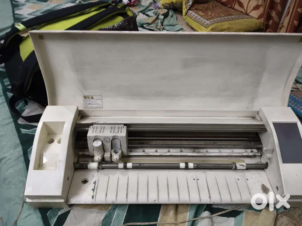 CAMEO 3 CUTTING PLOTTER