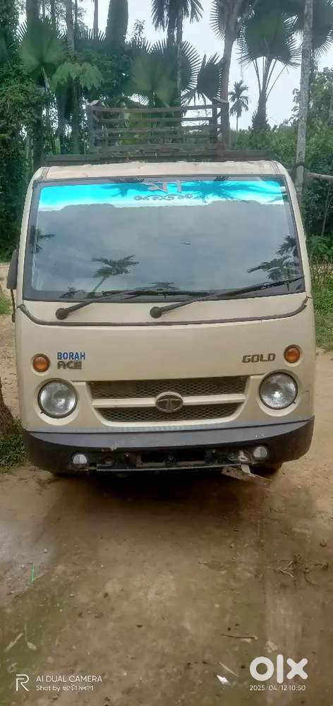Sell ger box , sell engine, only back side dooar demeg