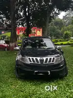 XUV 500 W8