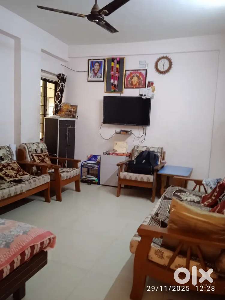 Flat no 8 green yard opp. Shyam villa b/h deep's party plot