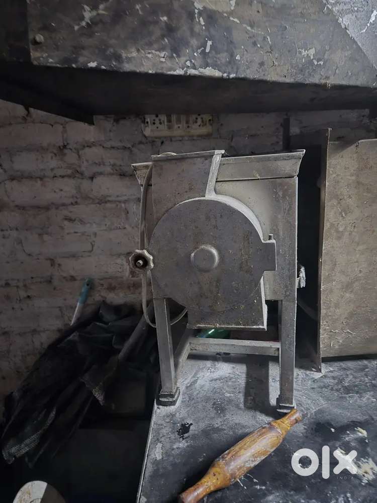 Gravy ,salad ,masala grinding  machine